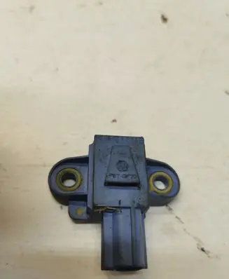 Volkswagen Golf V Airbag deployment crash/impact sensor 1K0955557A