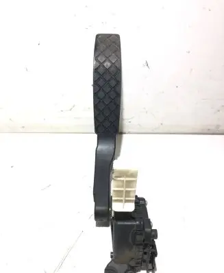 Audi Q7 4L Accelerator throttle pedal 7L0723507B