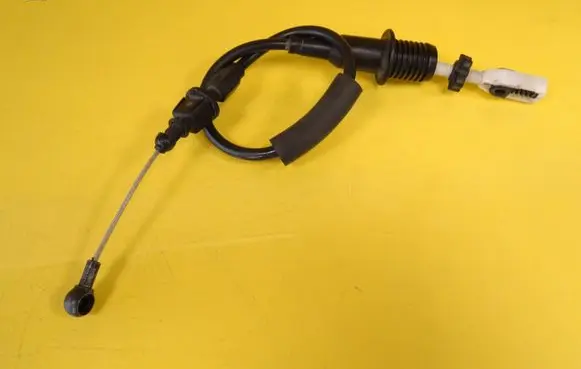 Mercedes-Benz CLK A208 C208 Throttle cable 2083000430