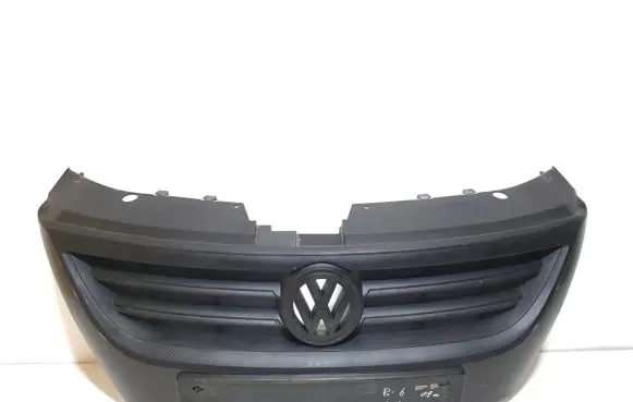 Volkswagen PASSAT CC Front grill 3C8853651
