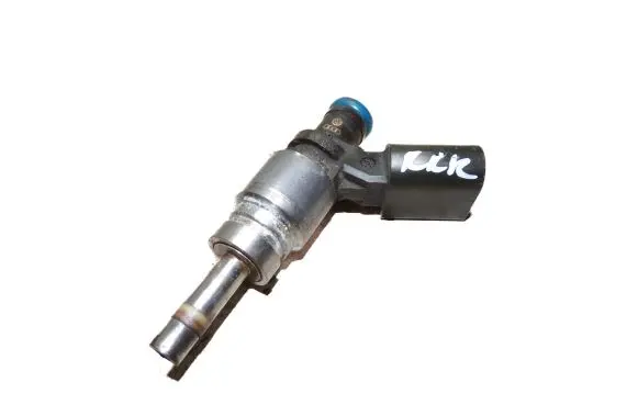 Audi A6 S6 C6 4F Fuel injector 06E906036C