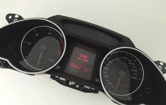 Audi A5 8T 8F Speedometer (instrument cluster) 8T0920900M