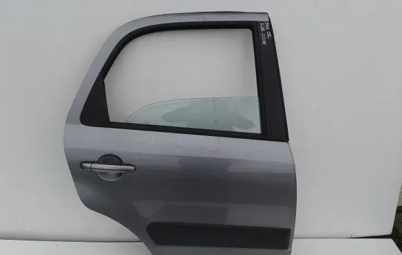 Suzuki SX4 Rear door