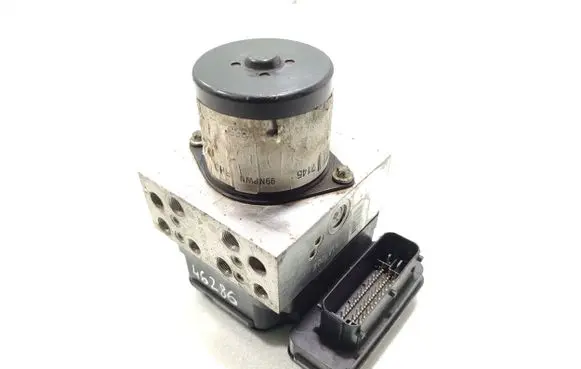 Opel Insignia A ABS Pump 13320651 13328651