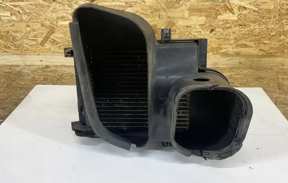 BMW X5 E70 Air intake duct part 7169415 7533476