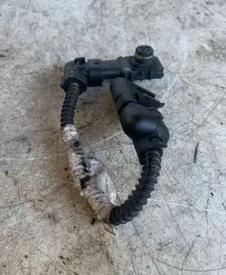 Volkswagen Jetta VI Sensor 23013045