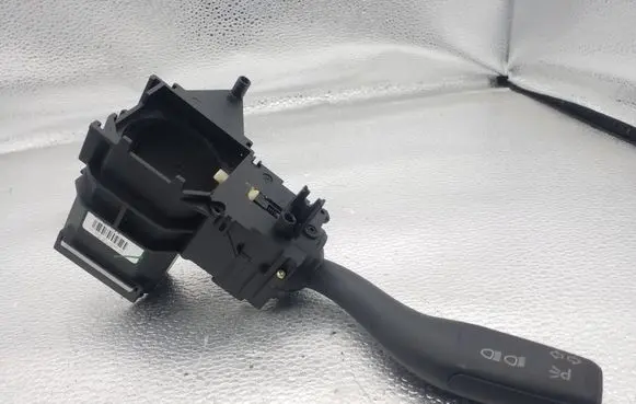 Audi A4 S4 B7 8E 8H Indicator stalk 4E0953513A K0301104601