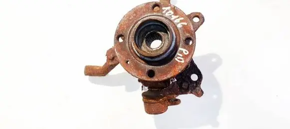 Volkswagen PASSAT B3 Front wheel hub
