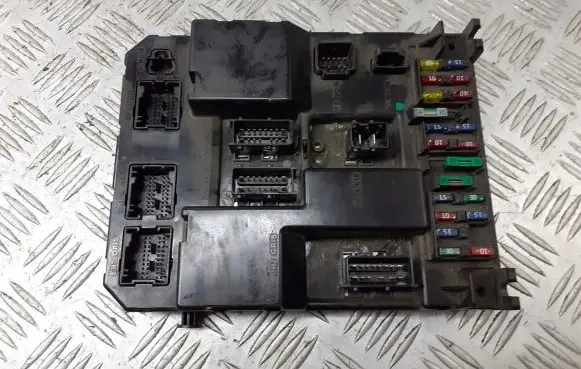 Peugeot 307 High voltage junction box 9651196980A