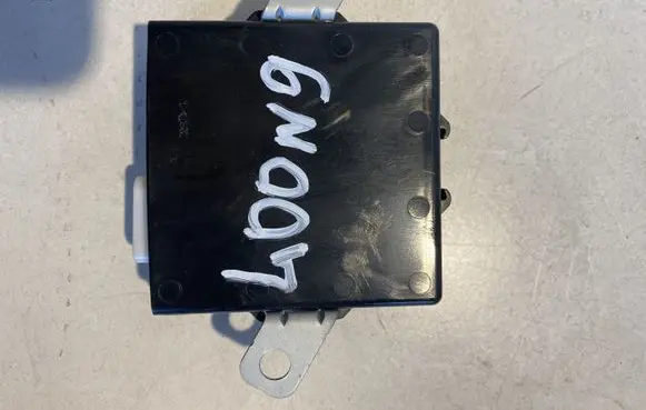 Lexus RX 330 - 350 - 400H Wing mirror control module 8943048040