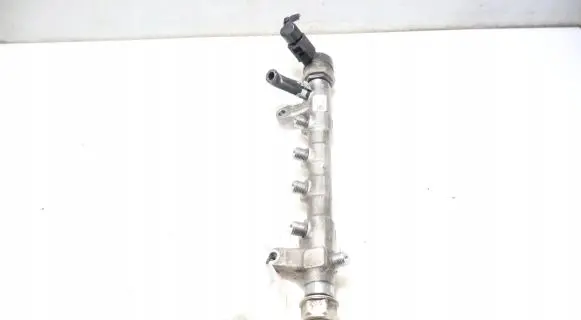 Volkswagen PASSAT B7 USA Fuel main line pipe