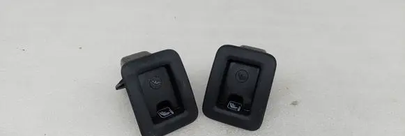 Audi Q2 - ISOFIX cover 81A887233A 70106660