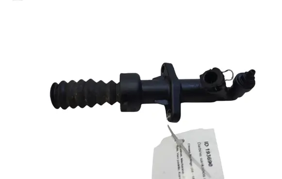 Clutch slave cylinder