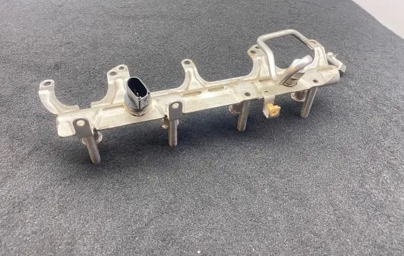Fuel main line pipe
