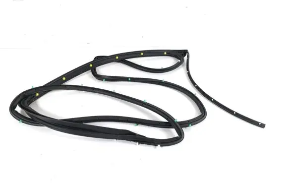 Mitsubishi Outlander Rubber seal rear door 5755A422