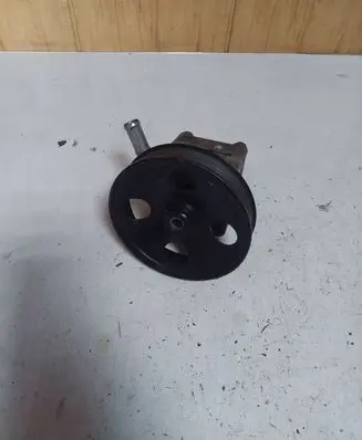 Nissan Primera Power steering pump 7611332130