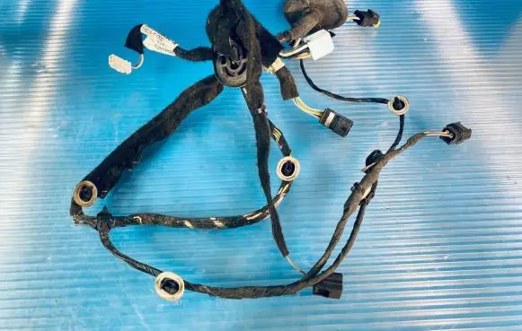Renault Clio IV Front door wiring loom 241256680R