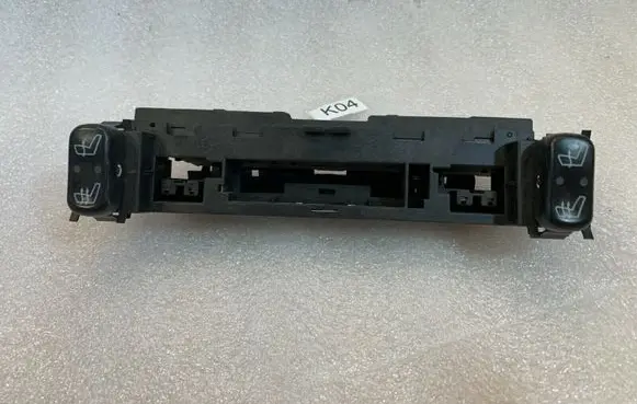 Mercedes-Benz E W210 Seat heating switch 2108200151