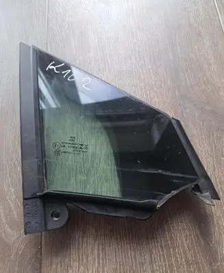 Audi Q4 e-tron Front door vent window glass four-door 89A845114DE