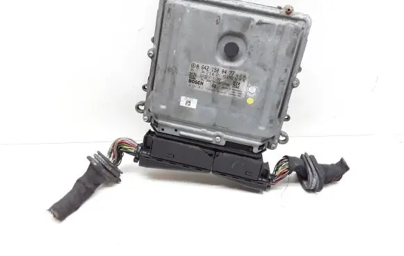 Mercedes-Benz R W251 Engine control unit/module A6421500477 0281013764