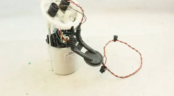BMW 3 E92 E93 In-tank fuel pump 7163298 16147163298