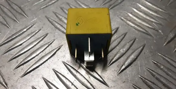 Renault Trafic II (X83) Other relay 7700844253