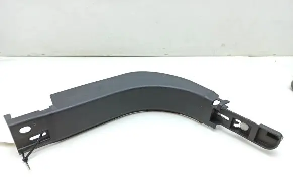 Foot area side trim