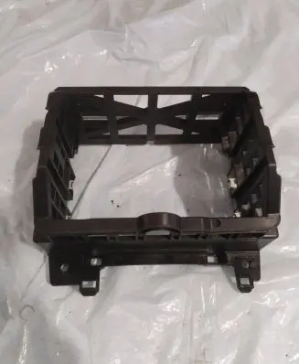 BMW 5 E60 E61 Radio/GPS head unit trim 7034118