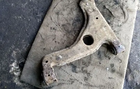 Opel Astra G Front lower control arm/wishbone