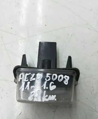 Peugeot 5008 Number plate light