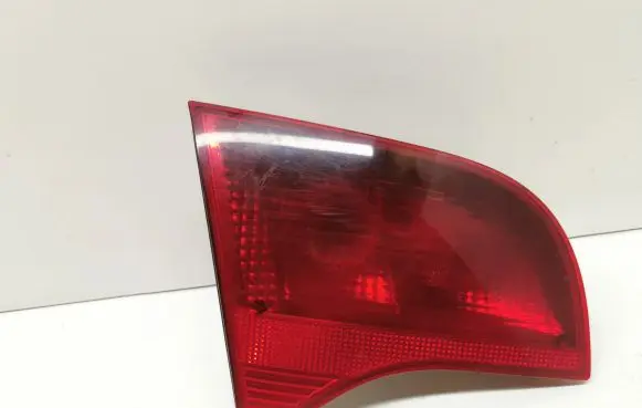 Audi A4 S4 B7 8E 8H Tailgate rear/tail lights 8E9945093