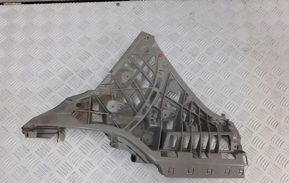 Ford B-MAX Fender mounting bracket