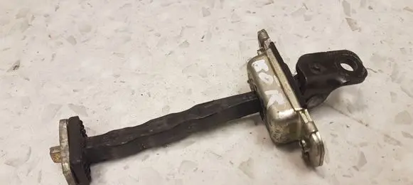 KIA Sorento Front door check strap stopper