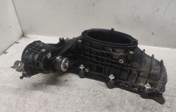 Mercedes-Benz C W204 Intake manifold A6510900037