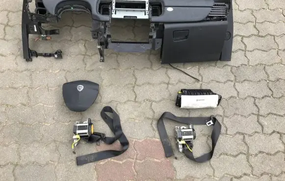 Lancia Ypsilon Airbag set with panel 