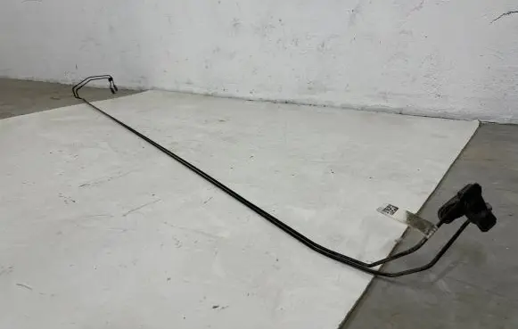 Tesla Model 3 Brake line pipe/hose 118871350A C82232438F1752