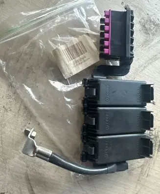 Skoda Roomster (5J) Fuse module 5J0937548