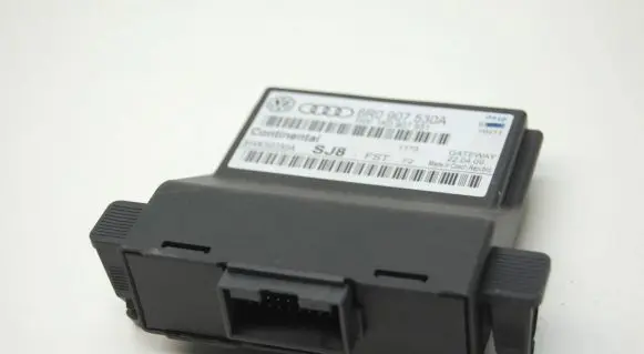 Volkswagen Polo V 6R Gateway control module 6R0907530A