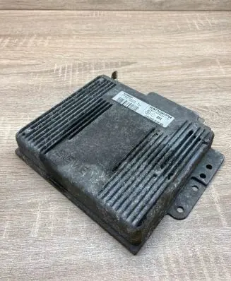 Renault Scenic I Engine control unit/module ECU HOM7700870794 S103750016A 7700107003D