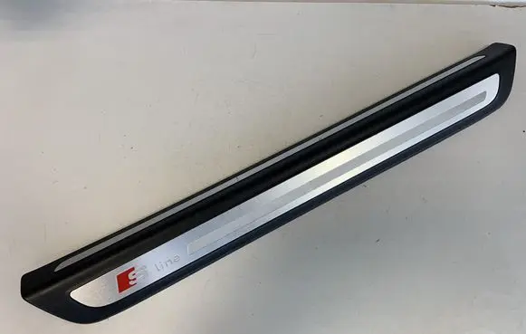 Audi Q5 SQ5 Front sill trim cover 8R0853374C