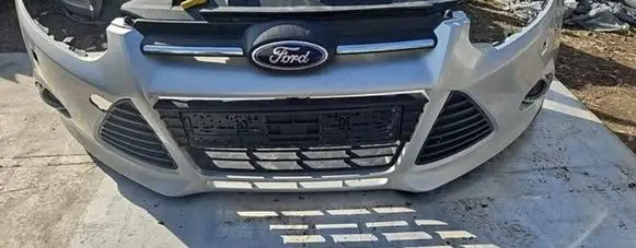 Ford Focus Front bumper