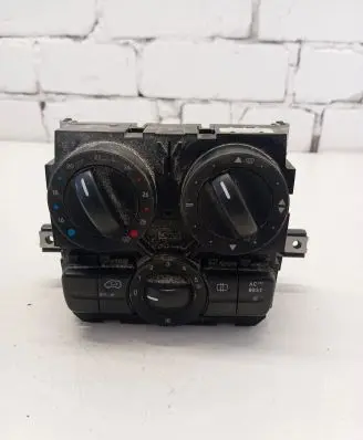 Mercedes-Benz Vito Viano W639 Climate control unit A6398301985 5HB00851212