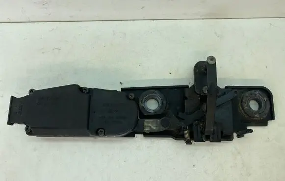 Volkswagen Eos Tailgate/trunk/boot lock/catch/latch 1Q0827383B