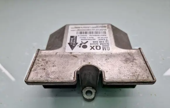 Opel Zafira B Airbag control unit/module 13246046 327963935 404745A2