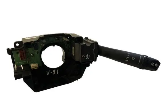 Volvo XC90 Indicator stalk 8685487