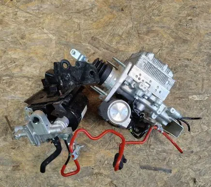 Toyota Yaris ABS Pump 4721052480