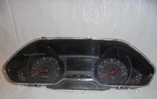 Peugeot 208 Speedometer (instrument cluster) 9801906780