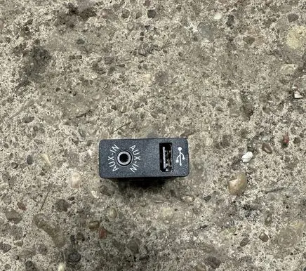 USB socket connector