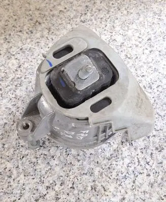 BMW M4 F82 F83 Engine mount bracket 228481801 200916 22848181