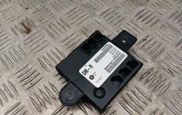 Chrysler Pacifica Door control unit/module 68225096AG